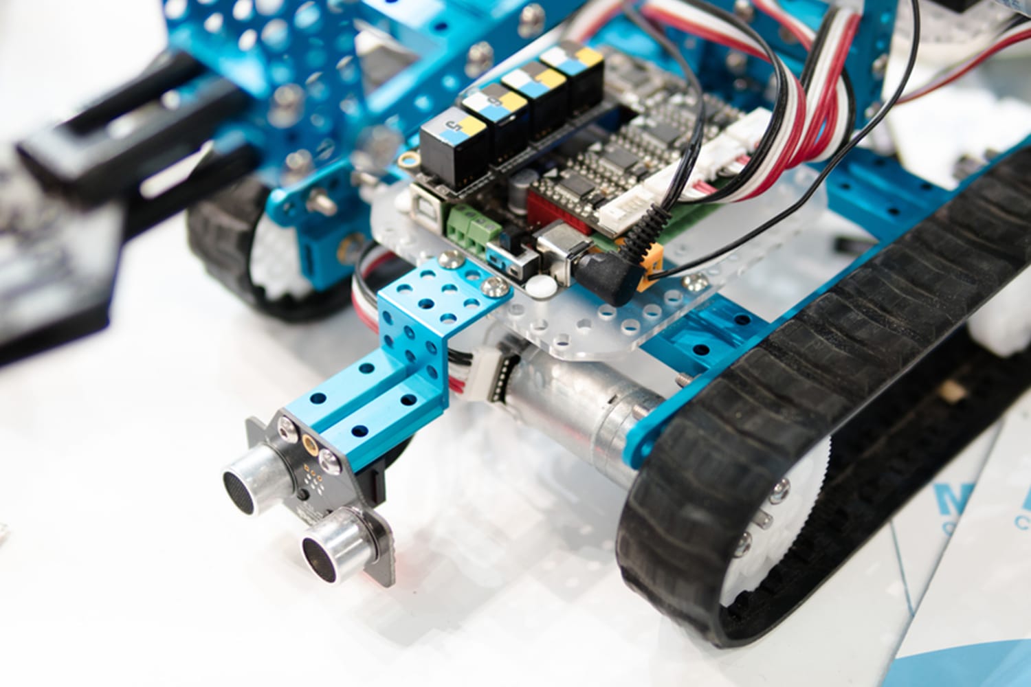 Makeblock robotika – profesionalni robot za napredni kurs – E-akademija